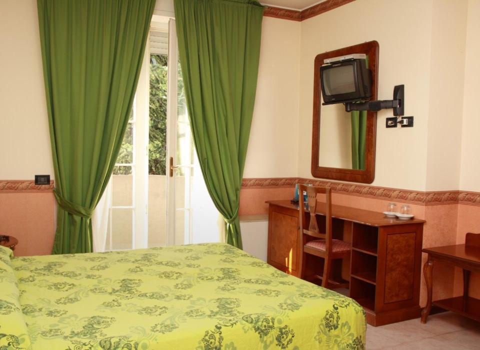 Hotel Tagliere D'Oro Paitone Стая снимка
